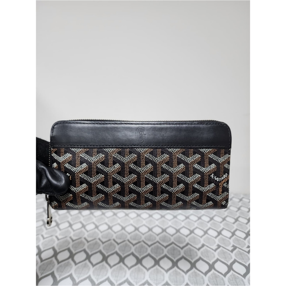 GOYARD Goyardine Matignon Zip Around GM Wallet Black/White